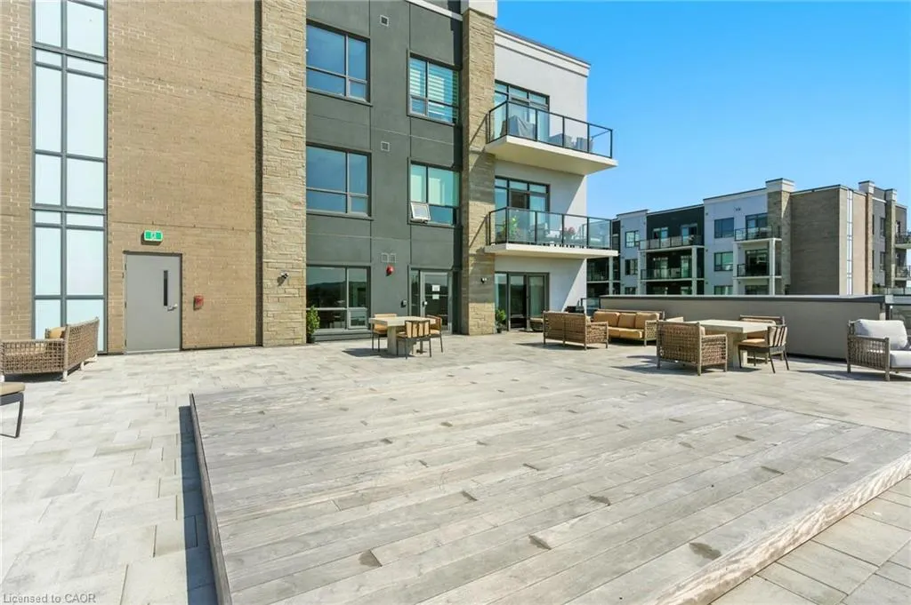5055 Greenlane Road, #405