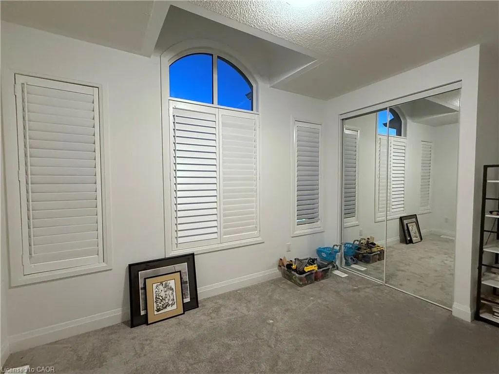 470 Violet Gate