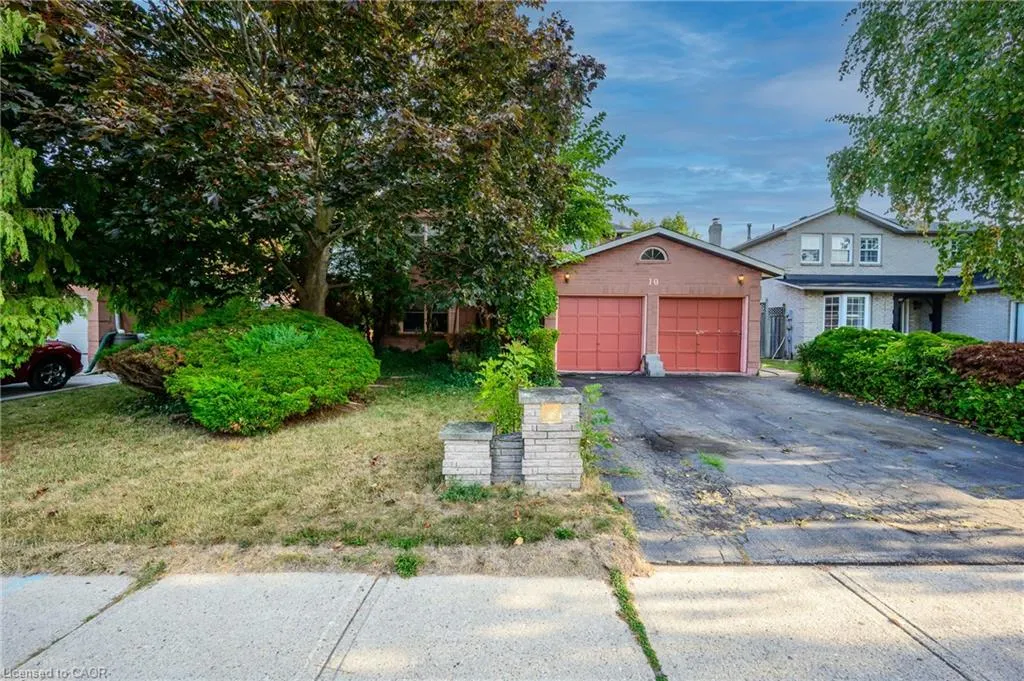 10 Jeanette Avenue