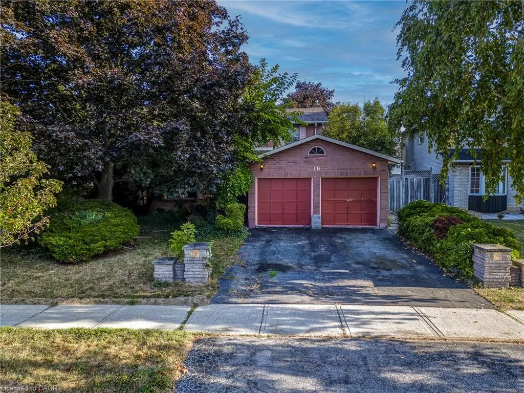 10 Jeanette Avenue