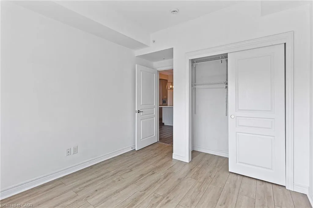 457 Plains Road E, #322