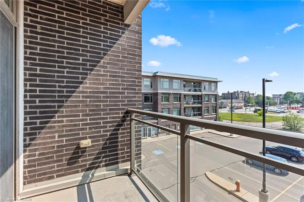 457 Plains Road E, #322