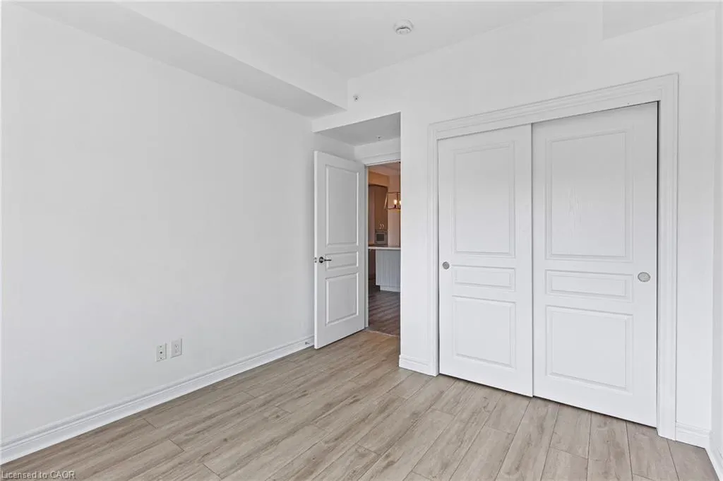 457 Plains Road E, #322