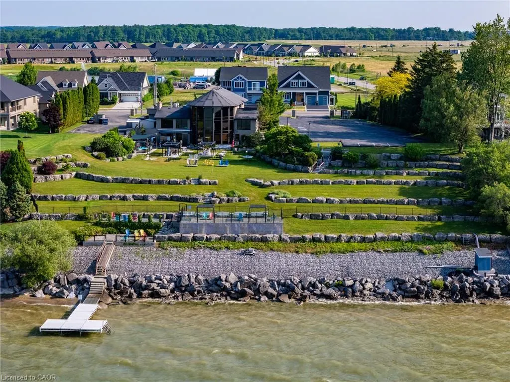 222 Schooner Drive