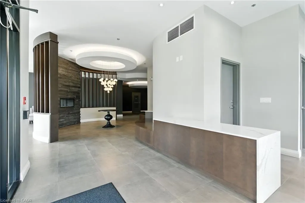 1 Redfern Avenue, #304