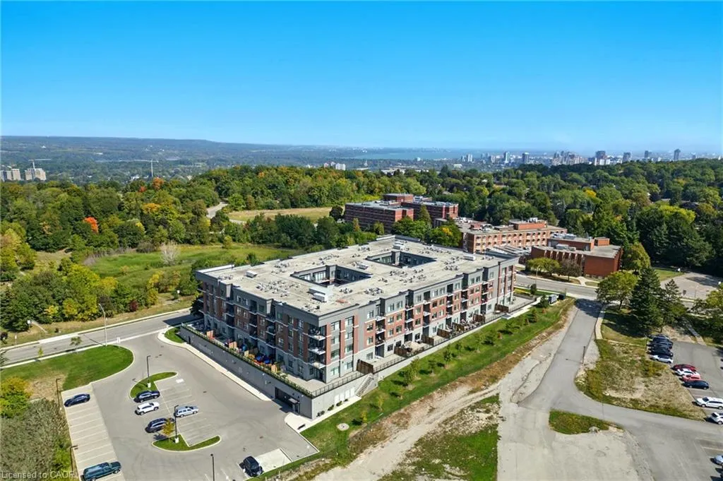 1 Redfern Avenue, #304