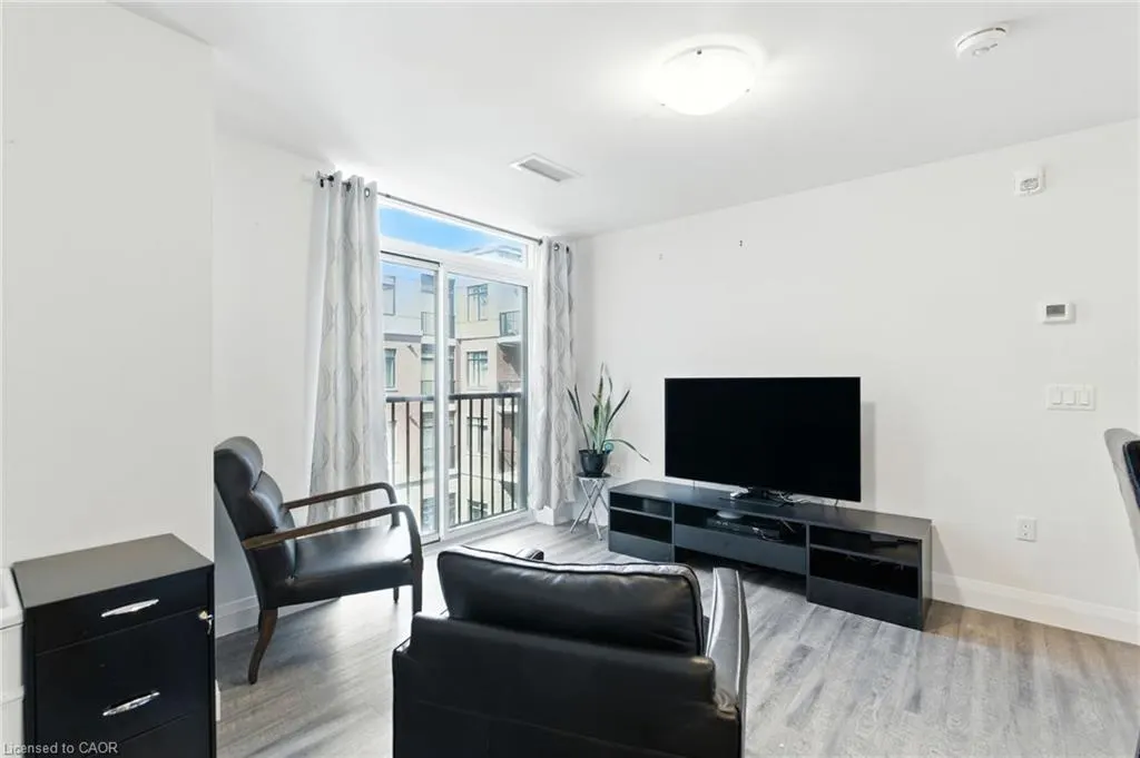 1 Redfern Avenue, #304