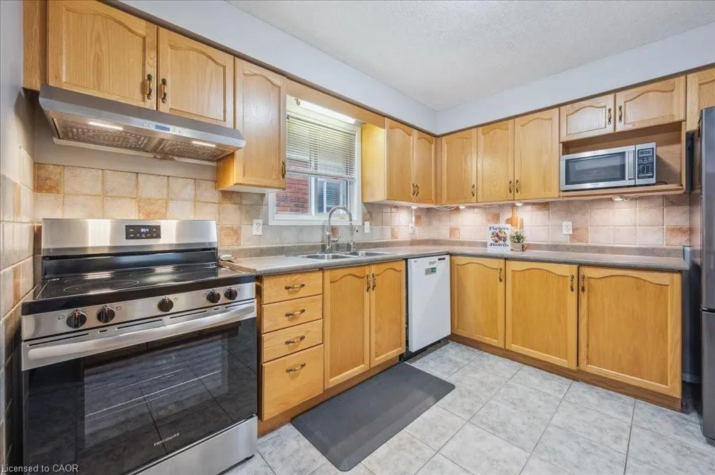 93 Doyle Drive