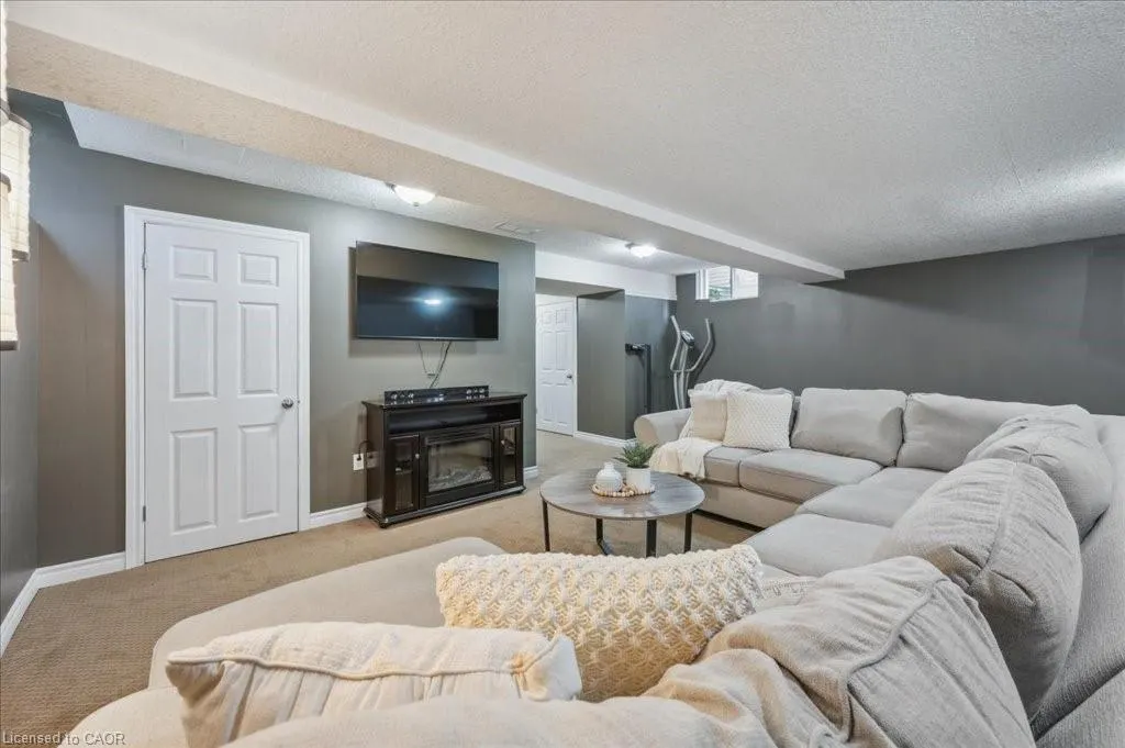 93 Doyle Drive
