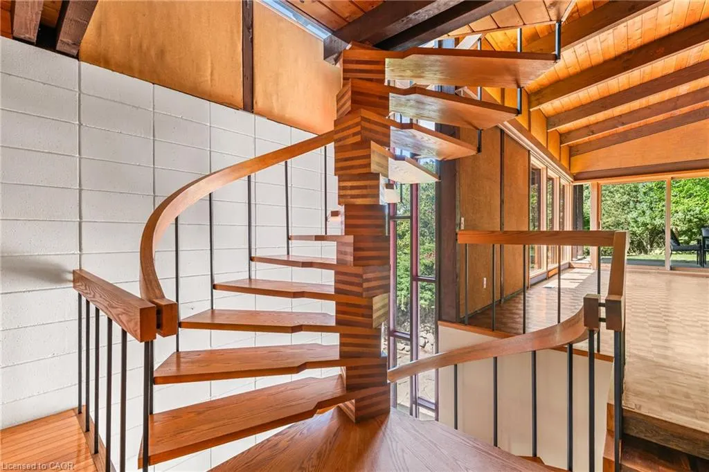 121 Grand Hill Drive