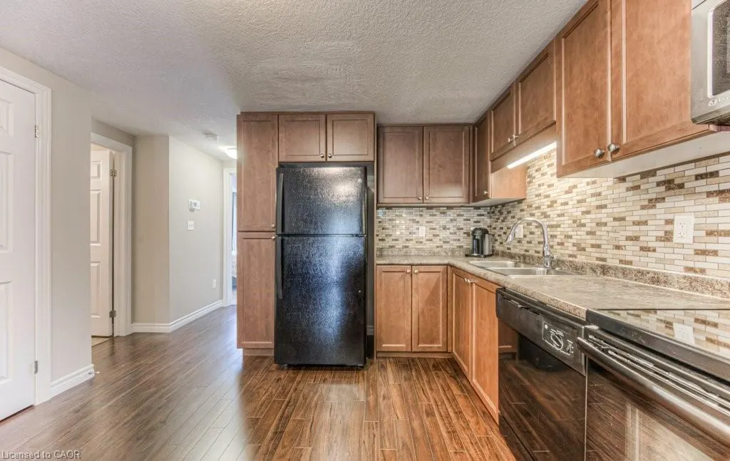 240 Rachel Crescent, #F