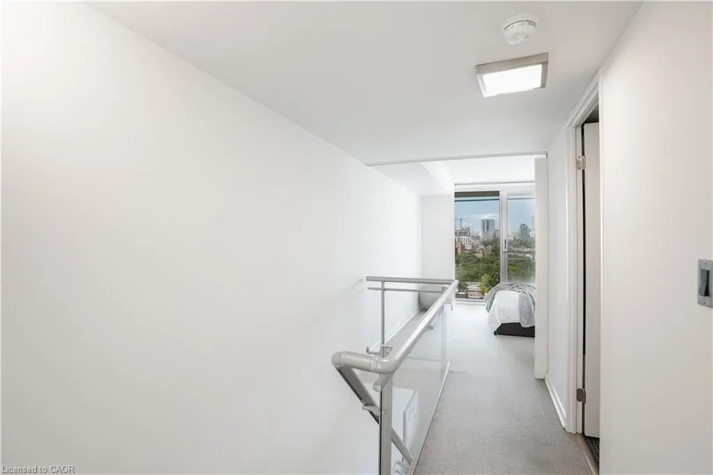 388 Richmond Street W, #923