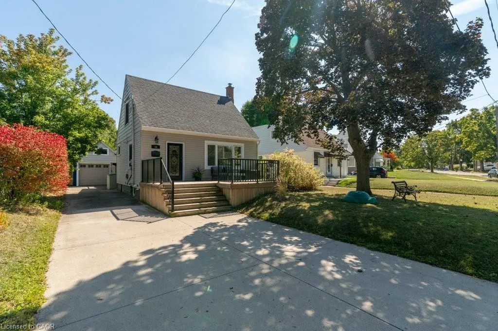 18 St Clair Avenue