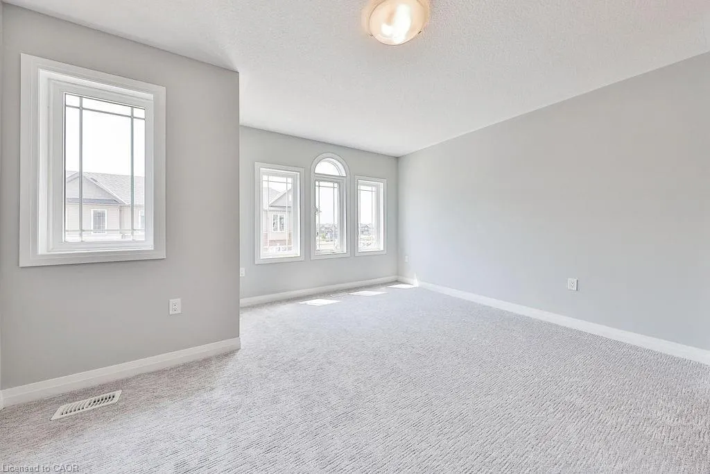 53 Aquarius Crescent