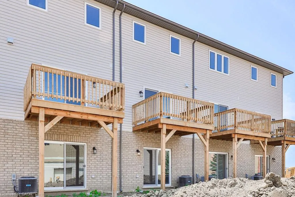 53 Aquarius Crescent