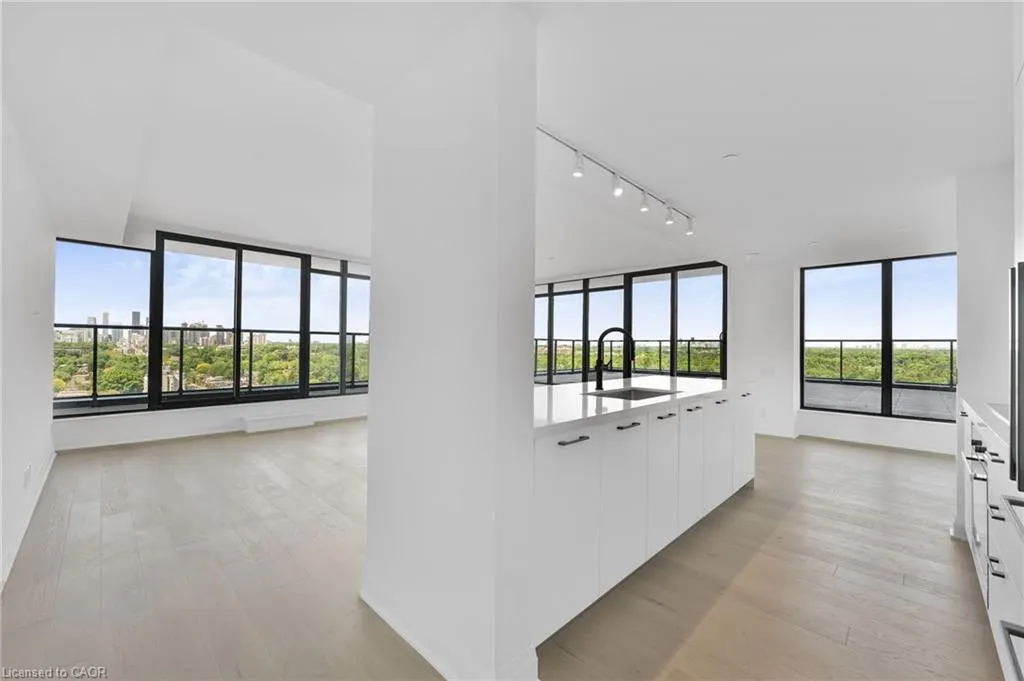 33 Frederick Todd Way, #1603