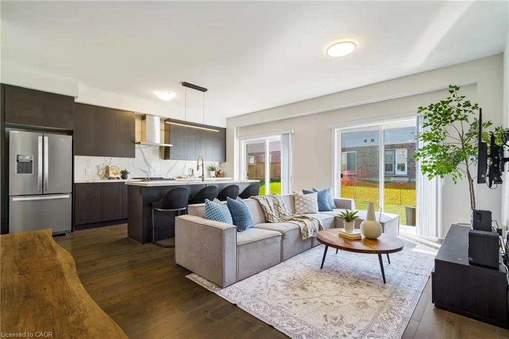 60 Bobolink Road