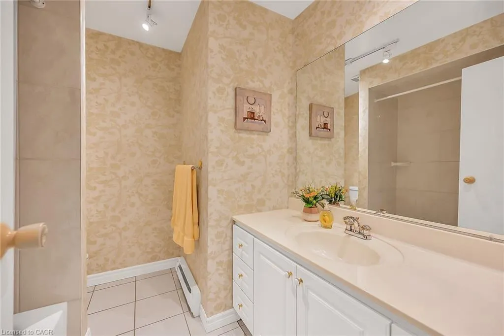 1560 Kerns Road, #7
