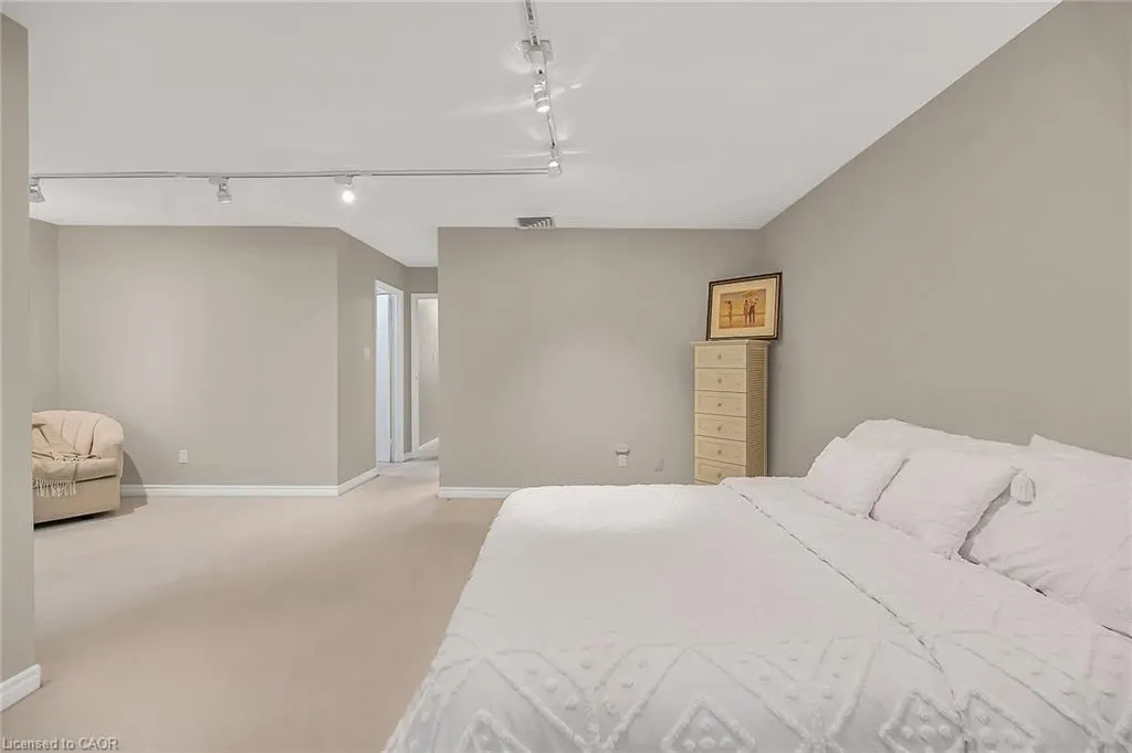 1560 Kerns Road, #7