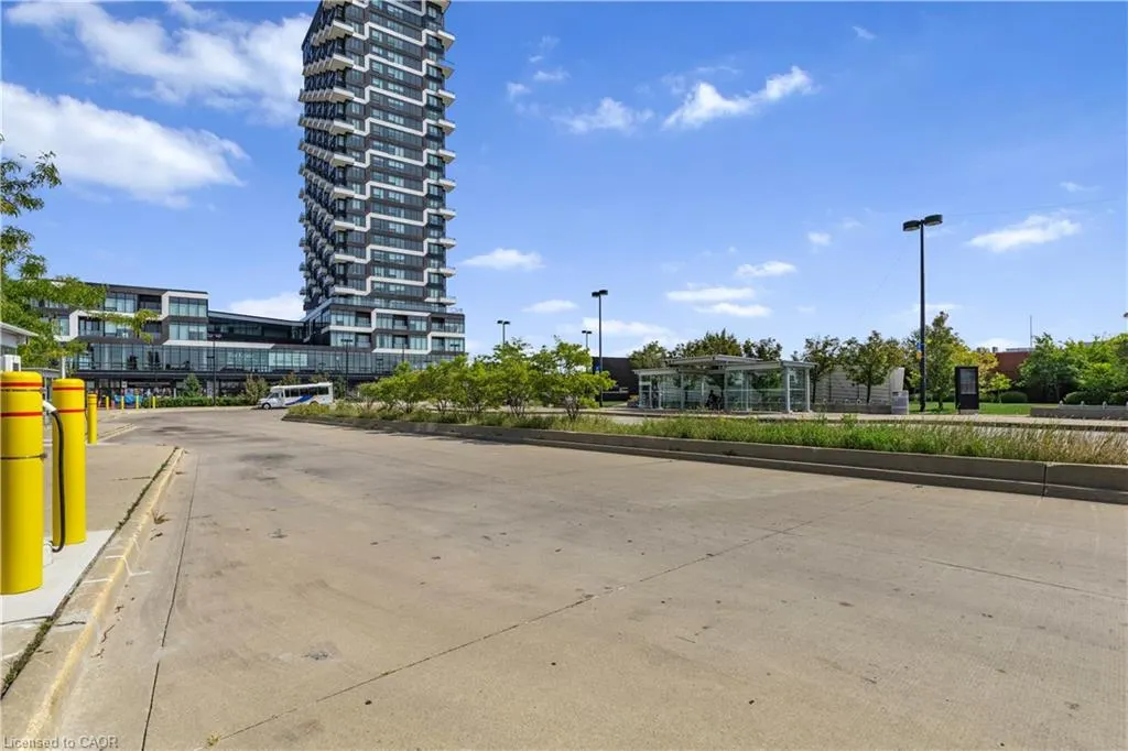 297 Oak Walk Drive, #906