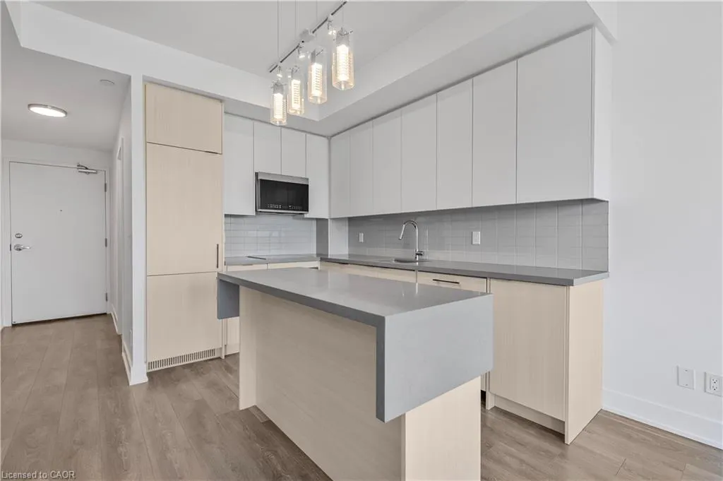 297 Oak Walk Drive, #906