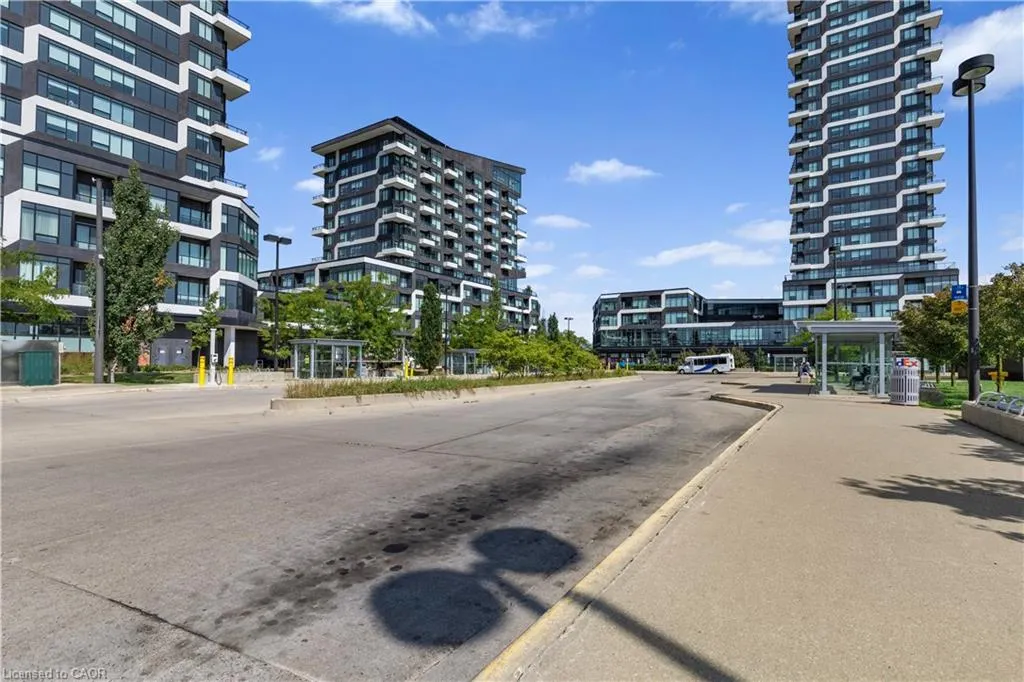 297 Oak Walk Drive, #906