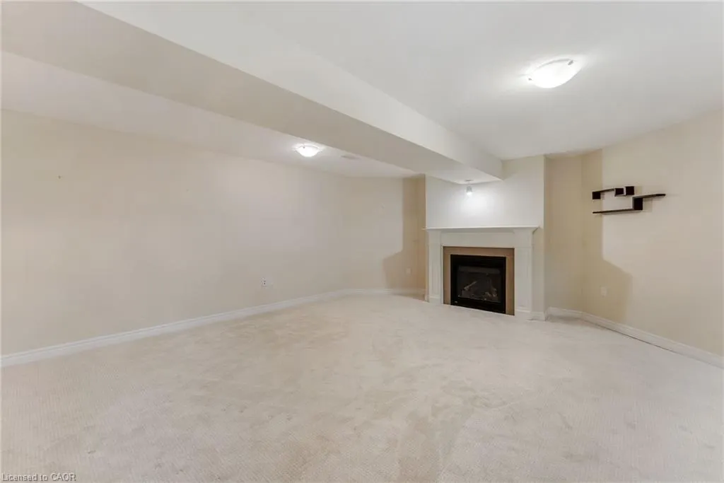 21 Finton Lane
