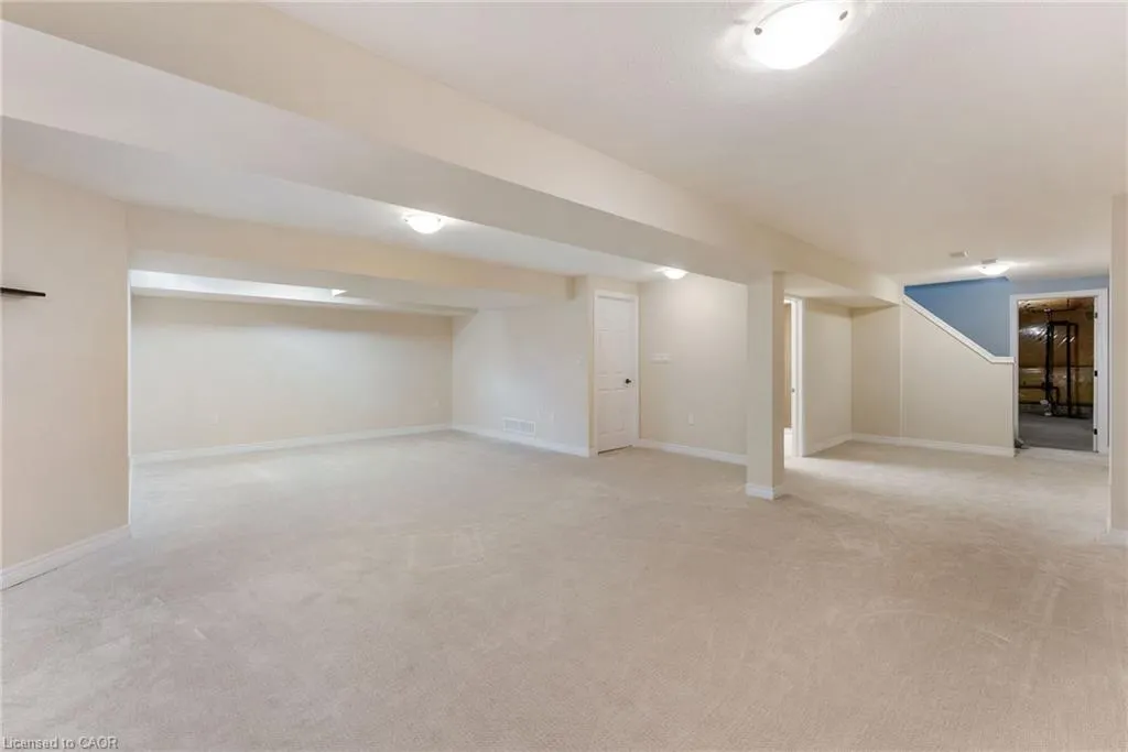 21 Finton Lane