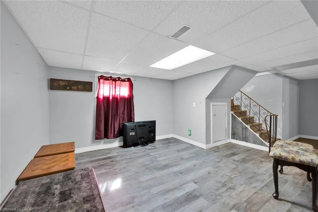 51 Shadyside Avenue
