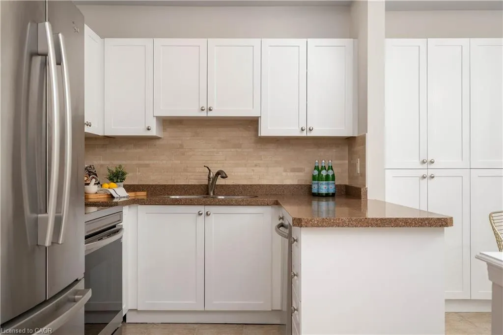 1130 Cawthra Road, #32