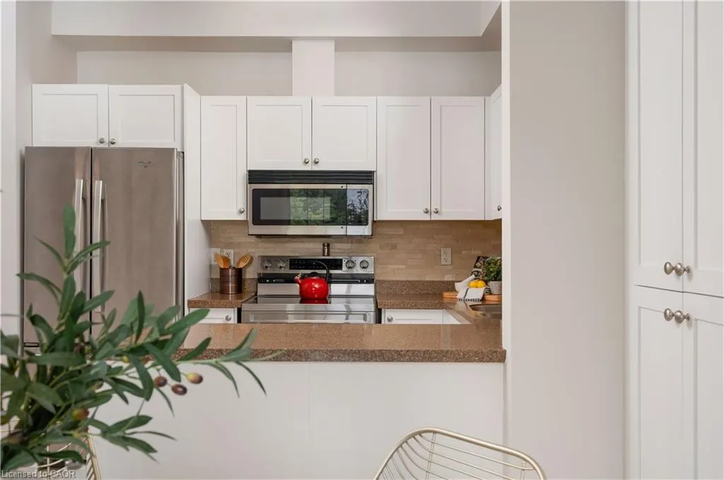 1130 Cawthra Road, #32