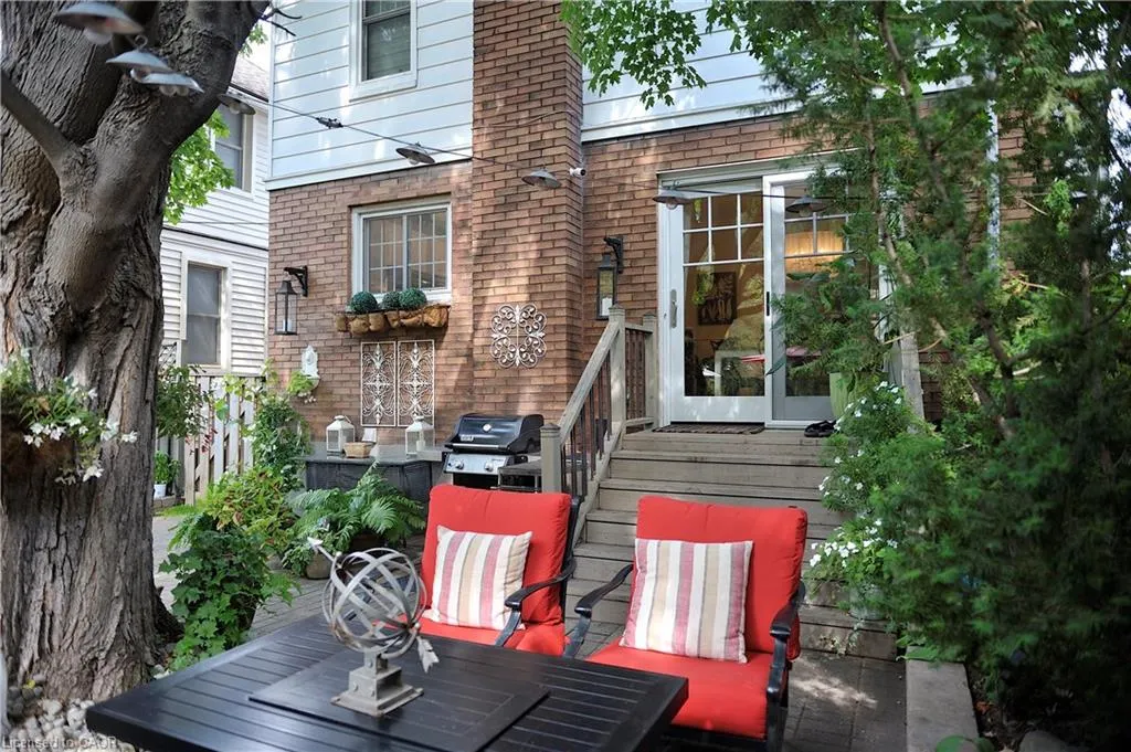 43 Troy Street