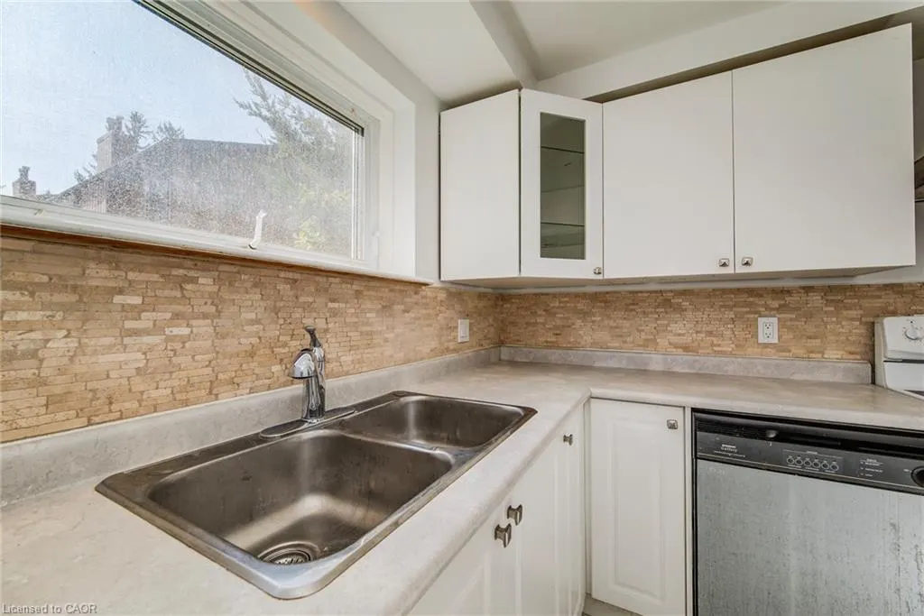 539 Willow Road, #48