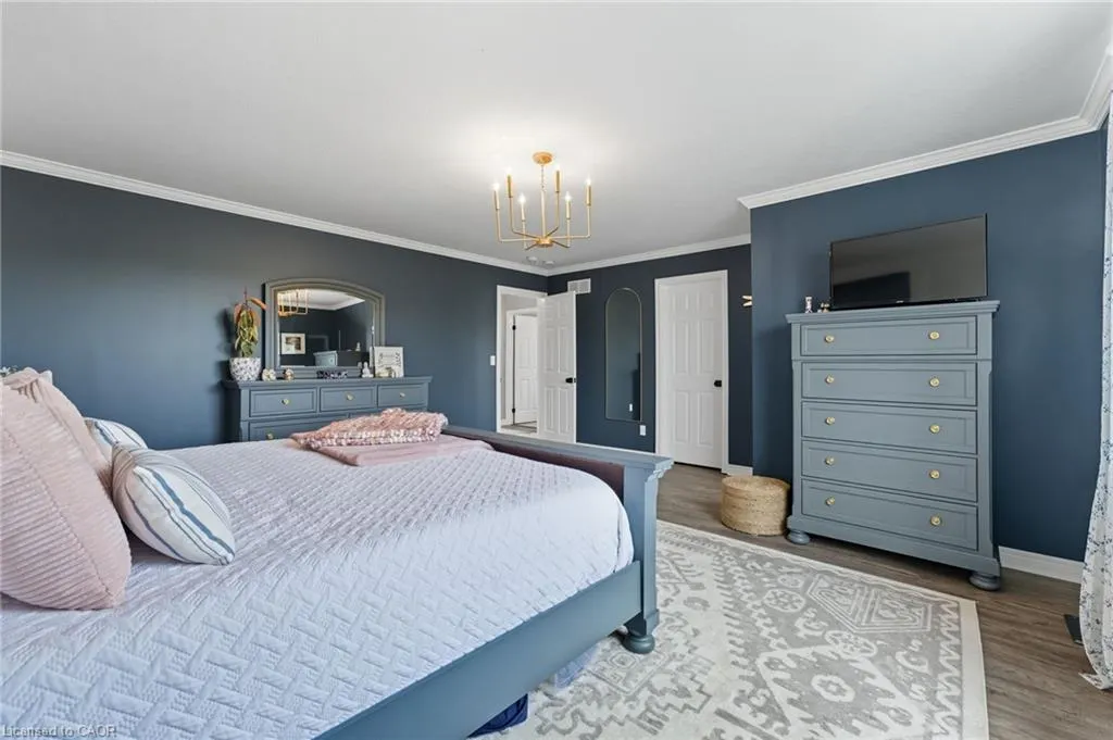 266 Vincent Drive