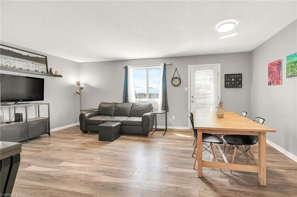 40 Braemar Avenue, #30