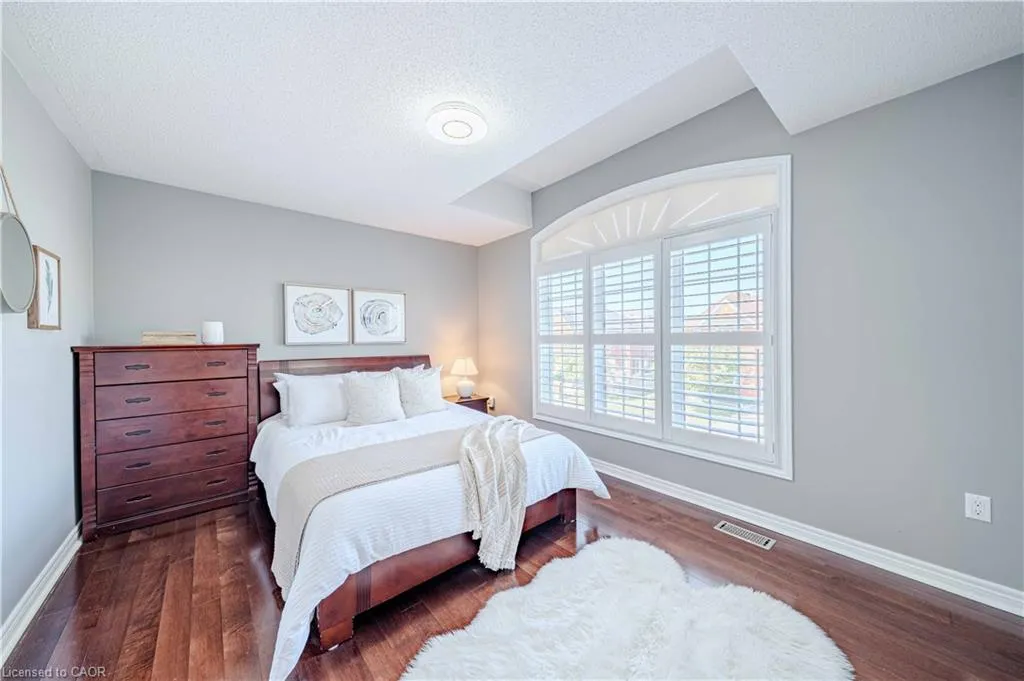 3145 Wrigglesworth Crescent