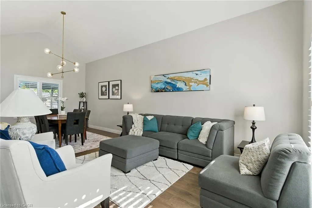 2 Caledonia Avenue