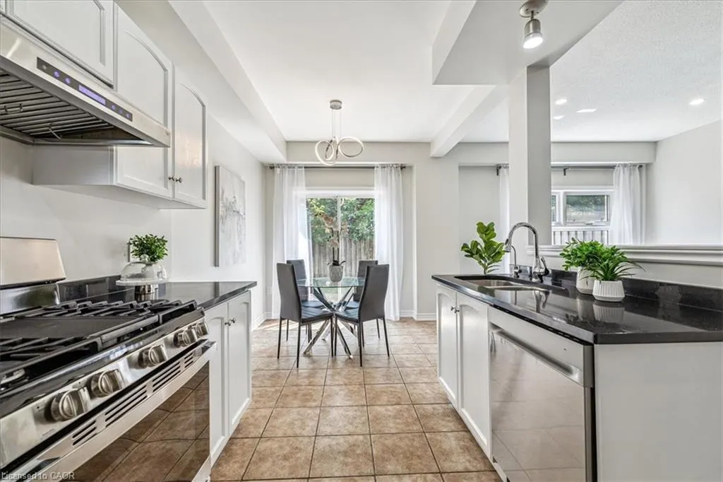60 Cloverleaf Drive, #38