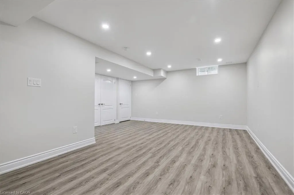 60 Cloverleaf Drive, #38