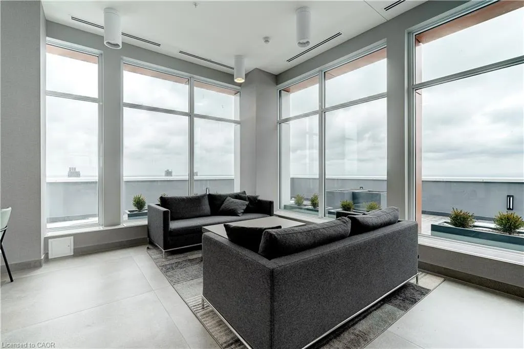 500 Brock Avenue, #1104
