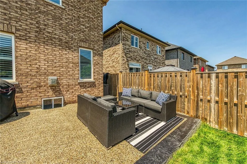 78 Chaumont Drive