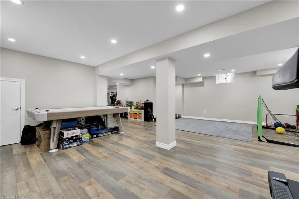 78 Chaumont Drive