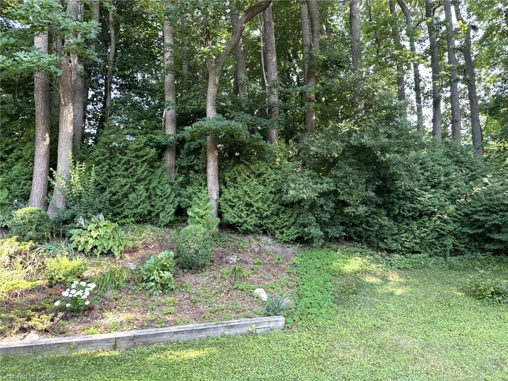 9 Eden Place