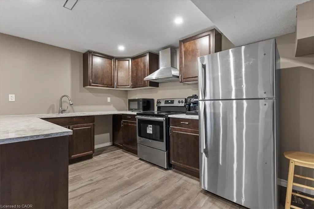 304 Falling Green Crescent