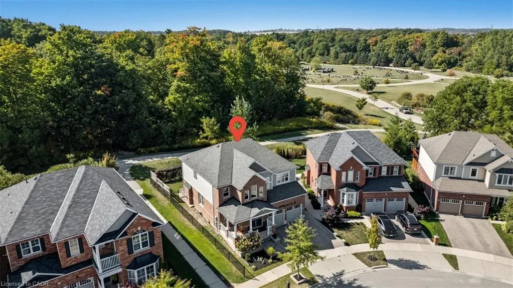 304 Falling Green Crescent