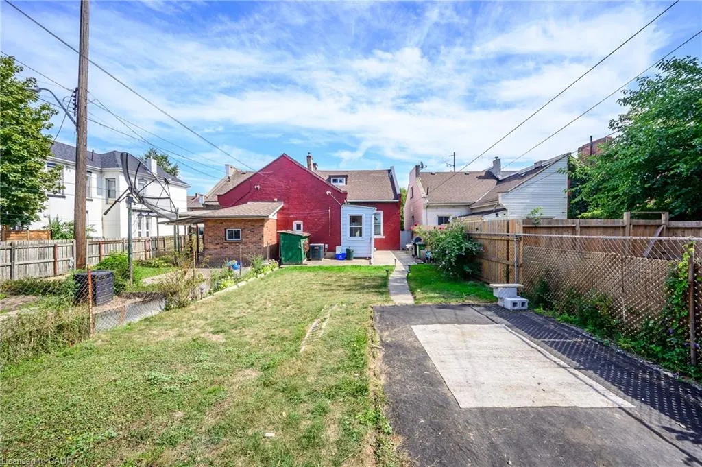 127 East Avenue N