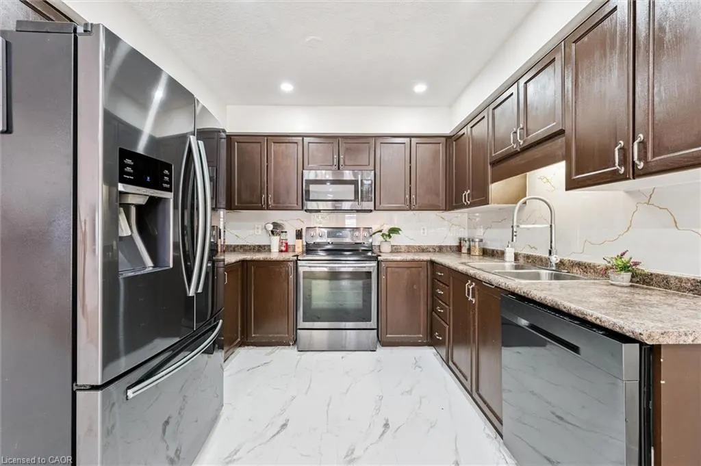 110 Activa Avenue, #E29