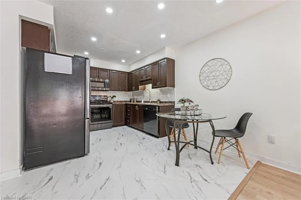 110 Activa Avenue, #E29