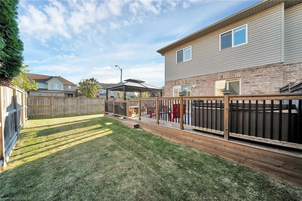 37 Meadow Wood Crescent