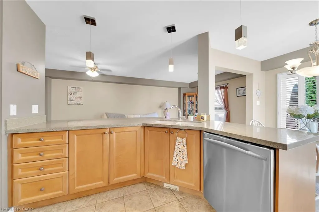 37 Meadow Wood Crescent